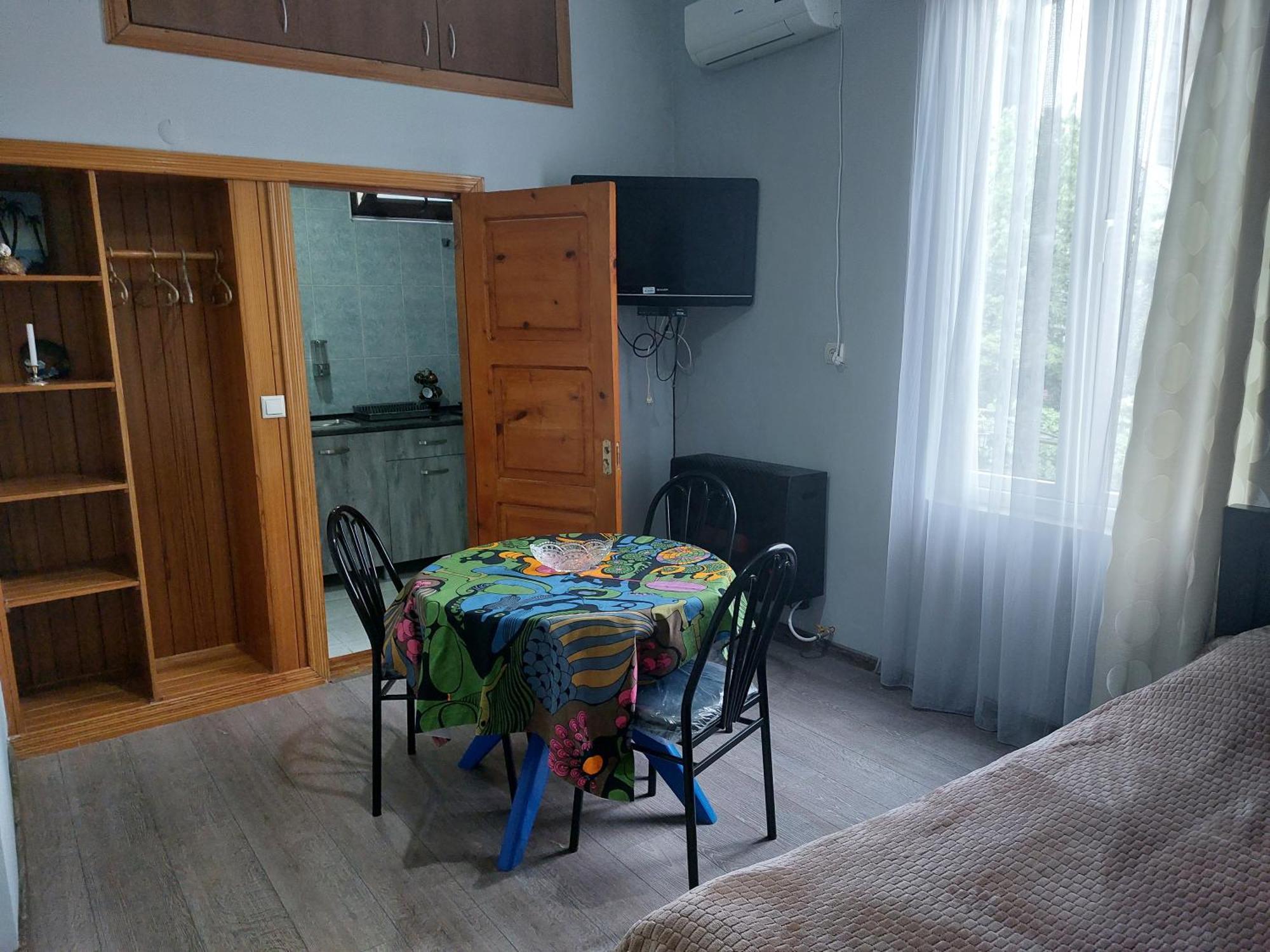 מלון Sunny House קובולטי חדר תמונה
